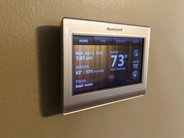 Smart thermostat