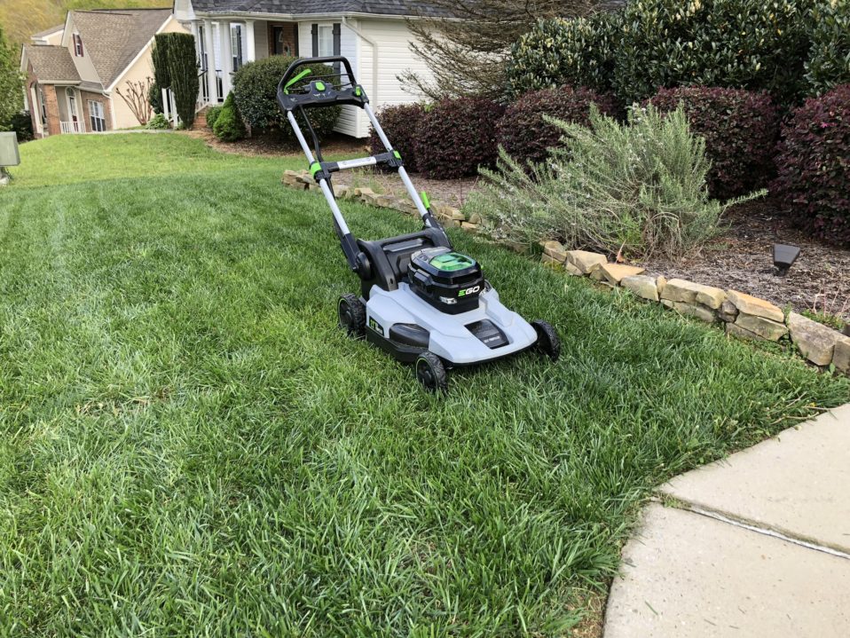 electric lawn equipment to cut grass